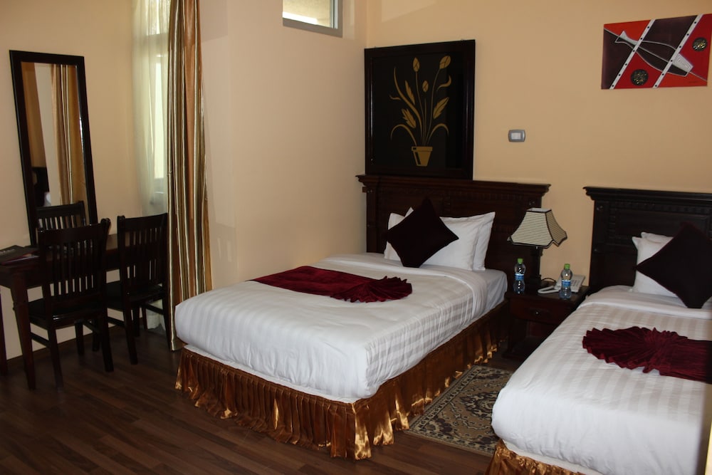 Oasis Hotel Apartment 28/57