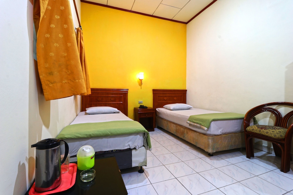 Hotel Sumatera 6/38