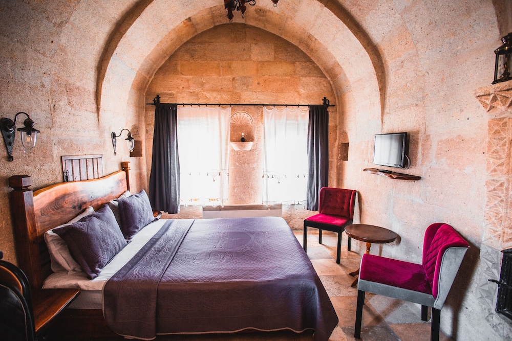 Apex Cave Hotel 17/61
