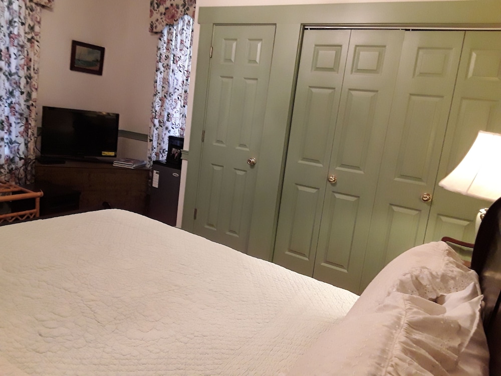 Emmas Bed and Breakfast 21/28
