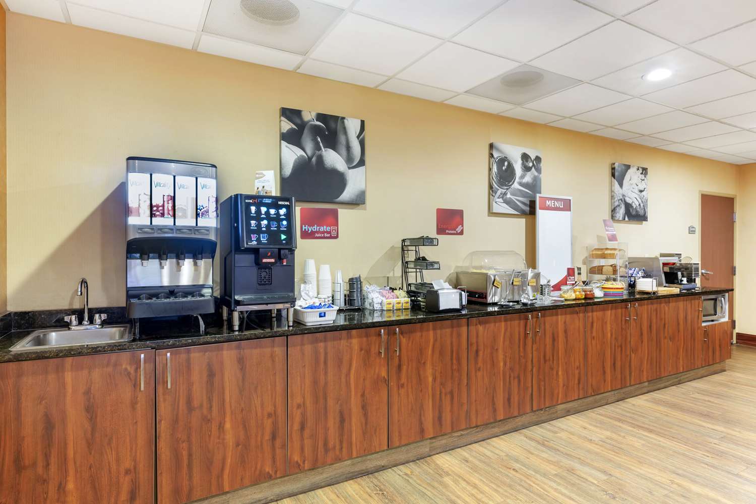 Best Western Plus Victor Inn & Suites 4/35