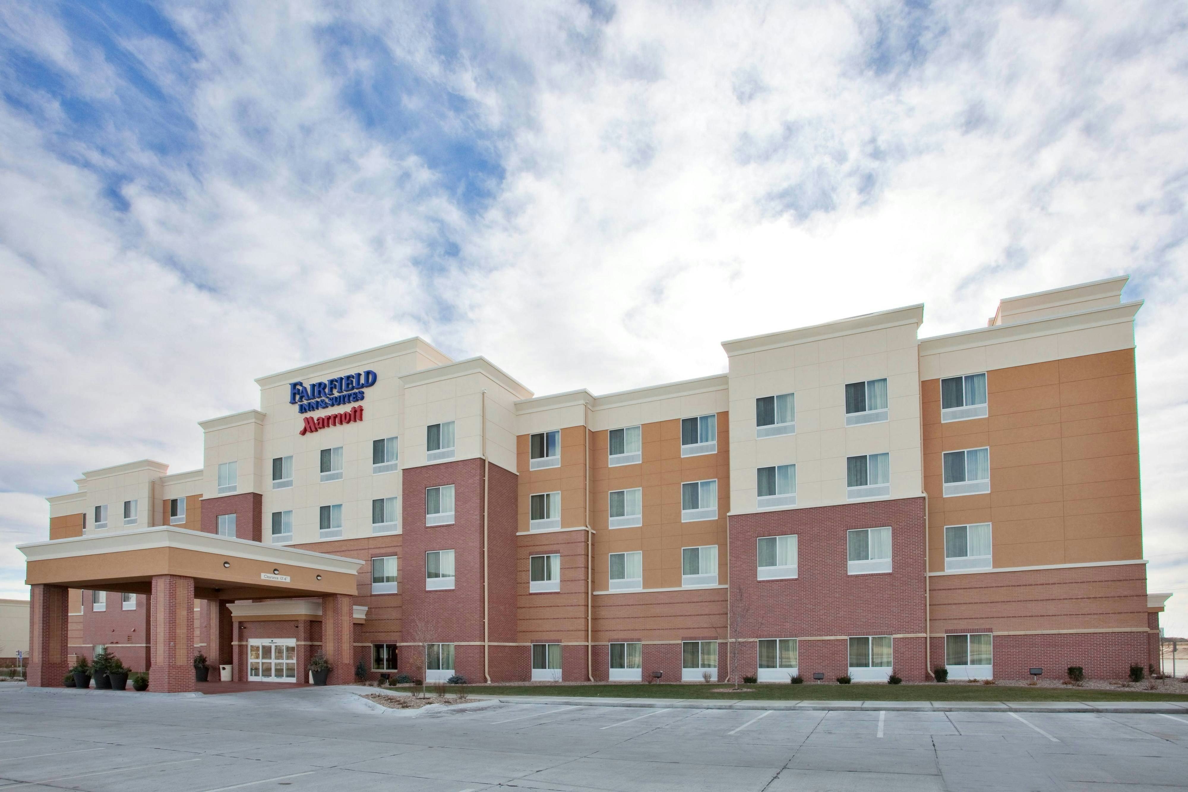 Fairfield Inn And Suites Kearney 1/24