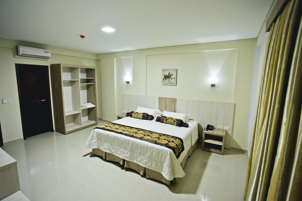 Megal Suites Hotel 9/45
