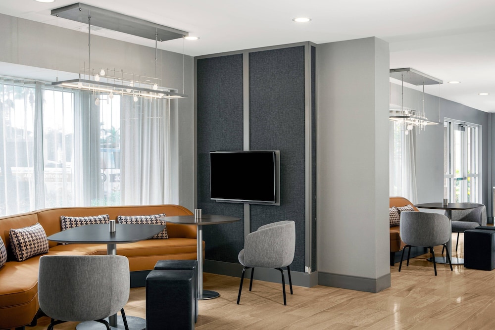 Courtyard By Marriott Miami Aventura Mall 41/50