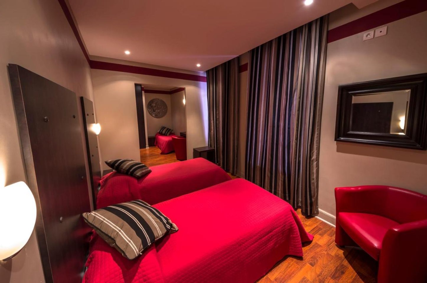 Hotel Jeanne D'arc 8/50