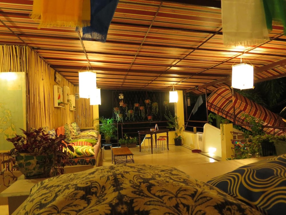Gabby Apos S Bed And Breakfast 25/50