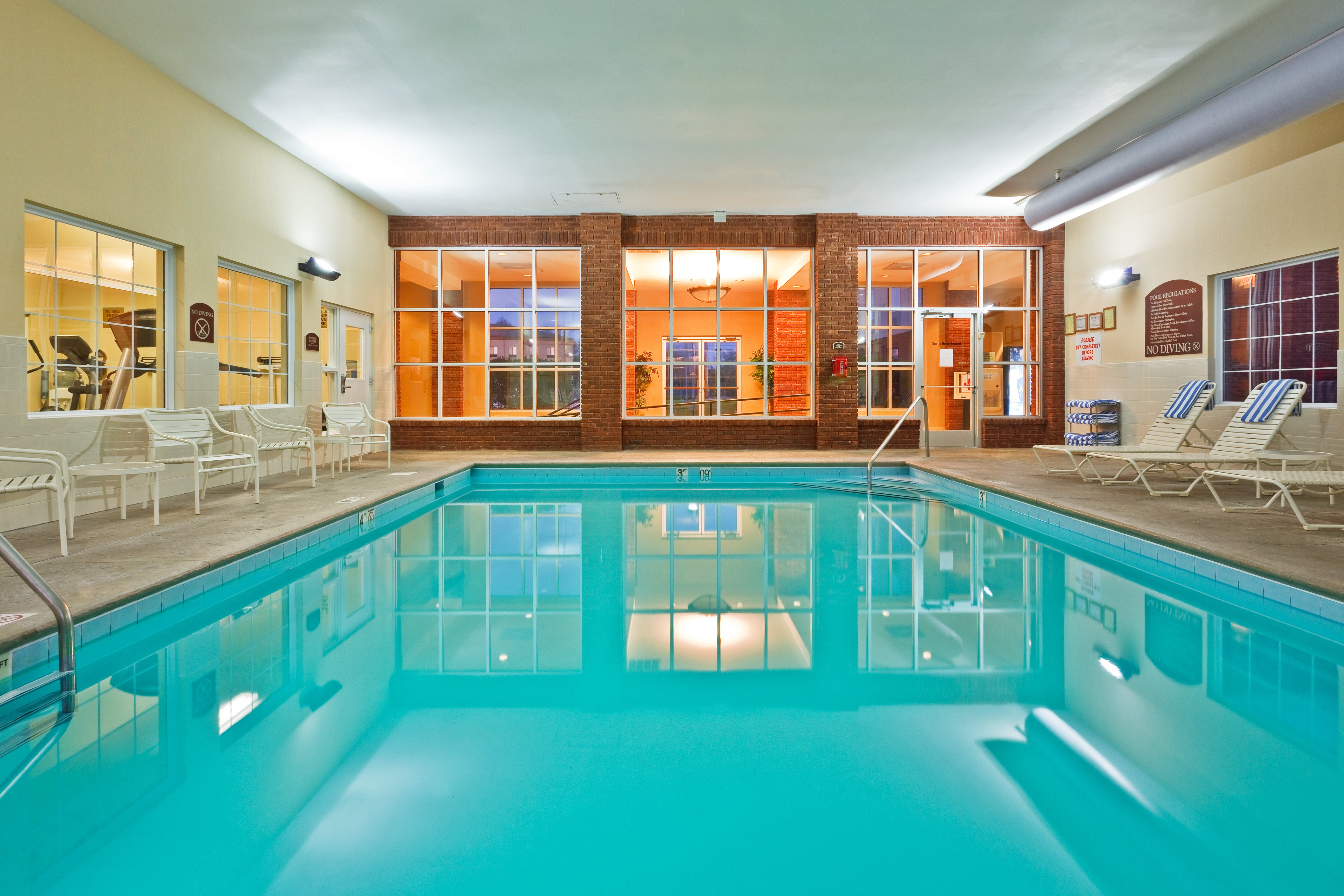 Holiday Inn Express & Suites Manchester-Conf Ctr(Tullahoma) 23/36