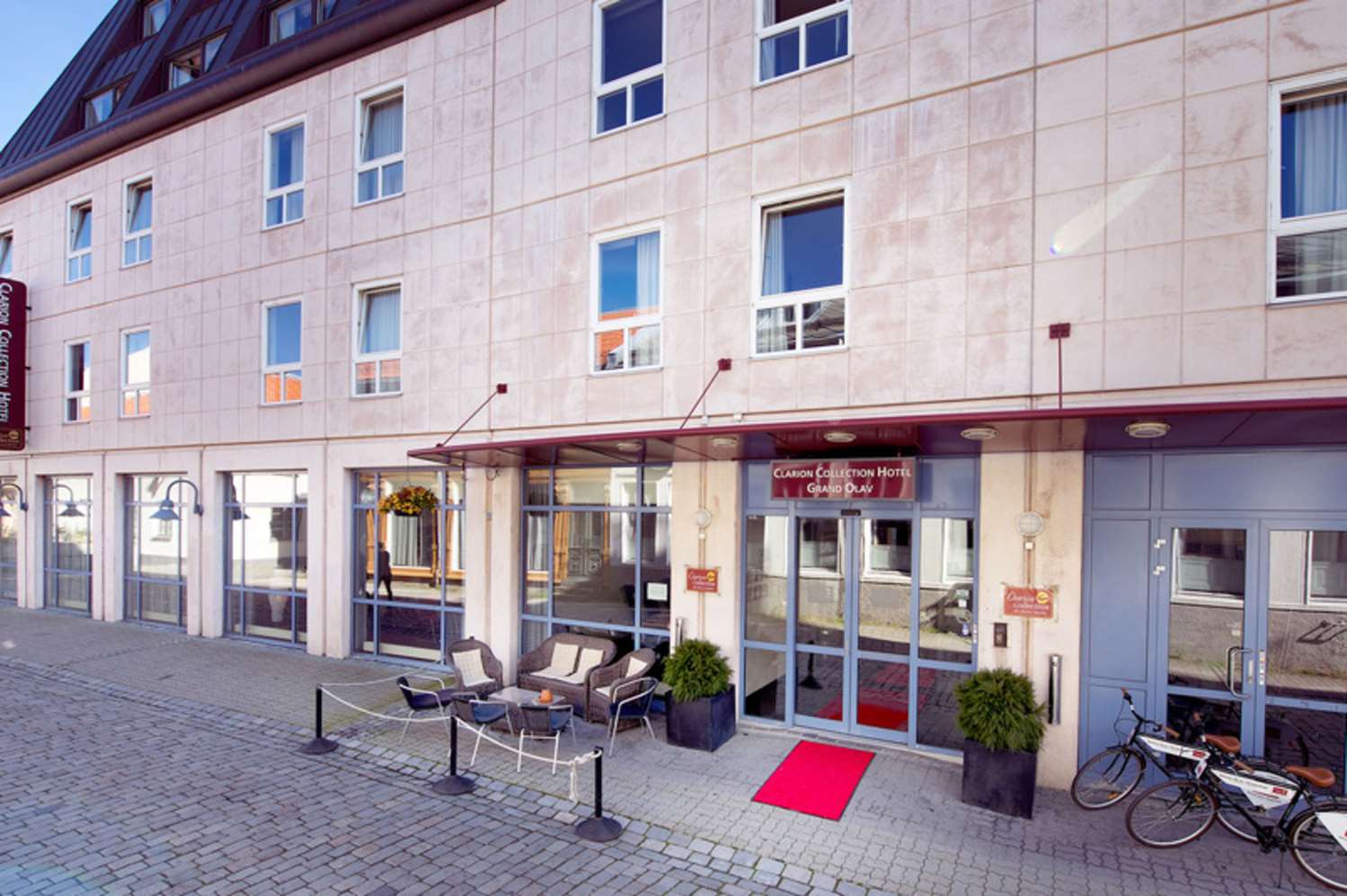 Home Hotel Grand Olav 36/37