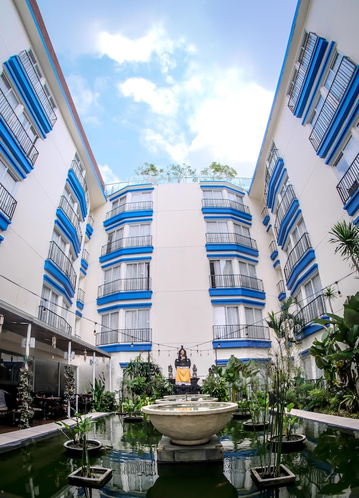 Zia Hotel Kuta 4/62