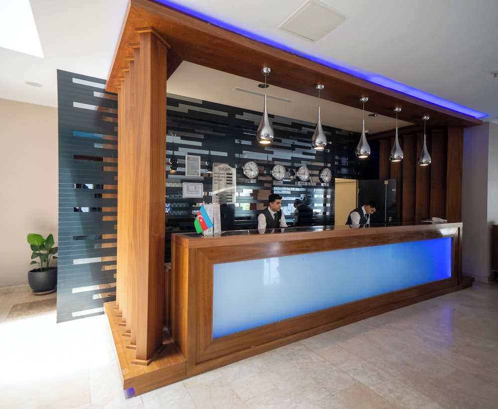 Lucida Beach Hotel 6/37