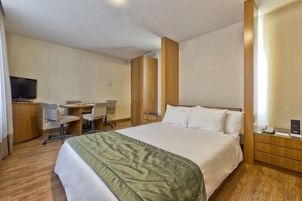 Melia Paulista 24/71