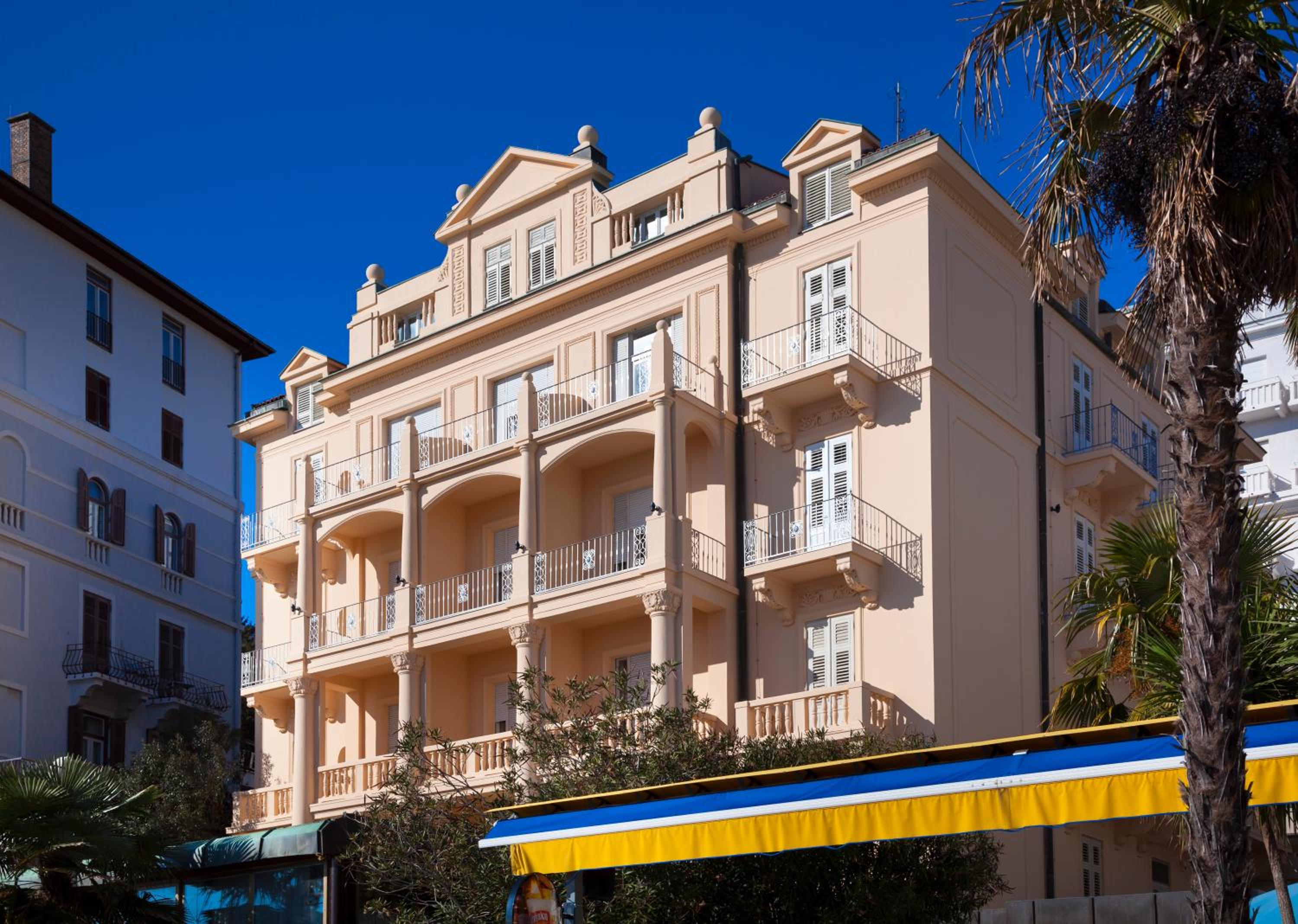 Hotel Lungomare in OPATIJA