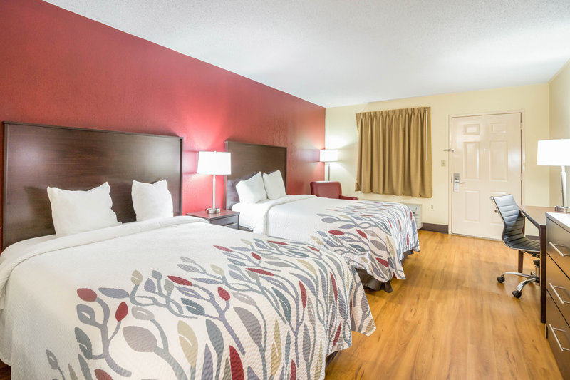 Red Roof Inn Clarksville 8/21