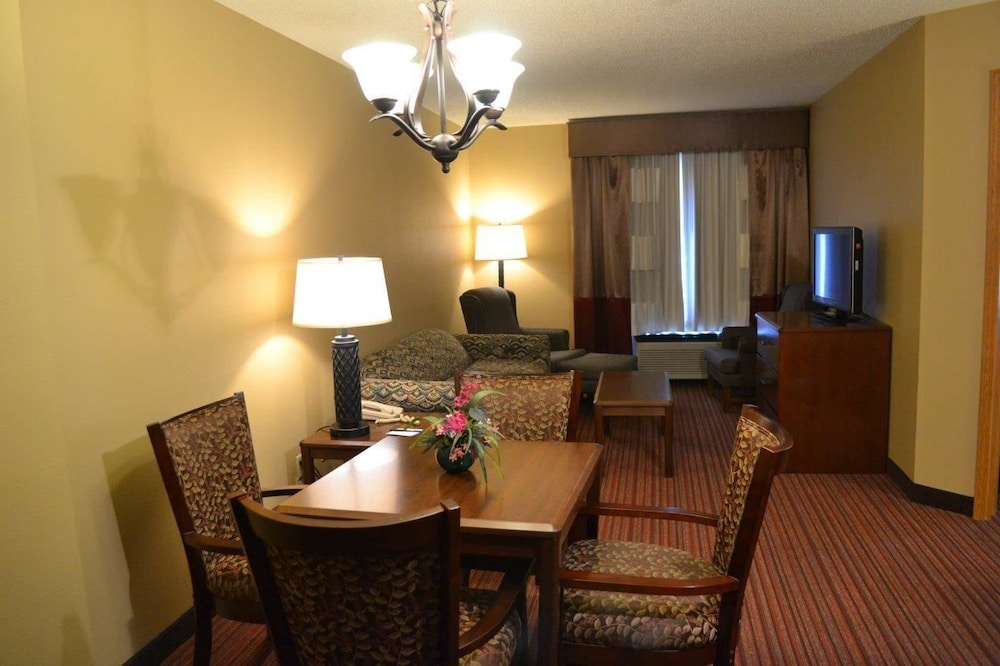 Baymont by Wyndham Mequon Milwaukee Area 26/33