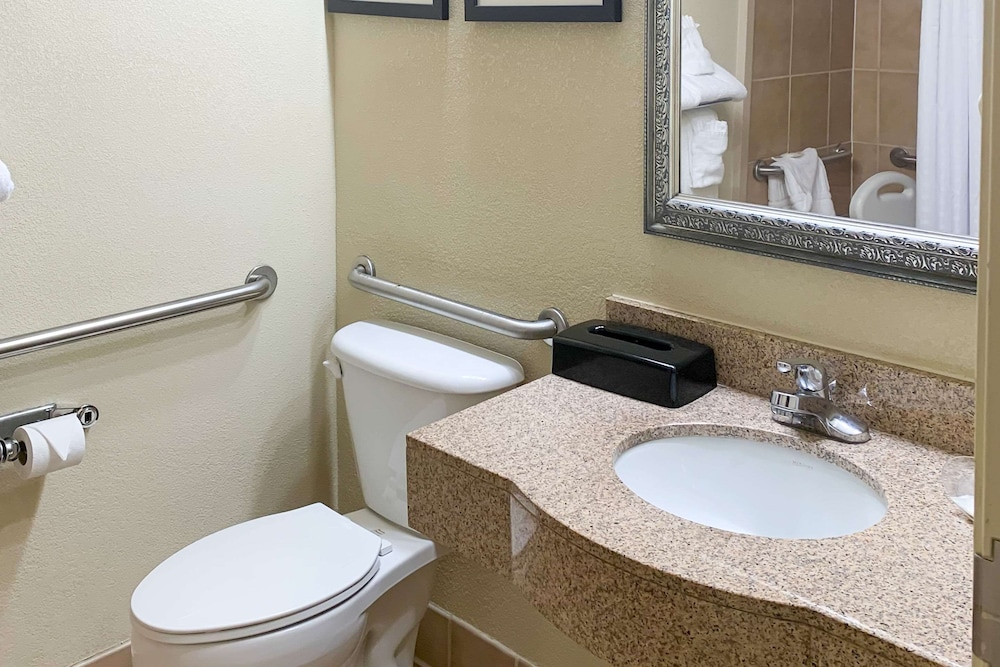 Comfort Suites Morrow- Atlanta South 8/39