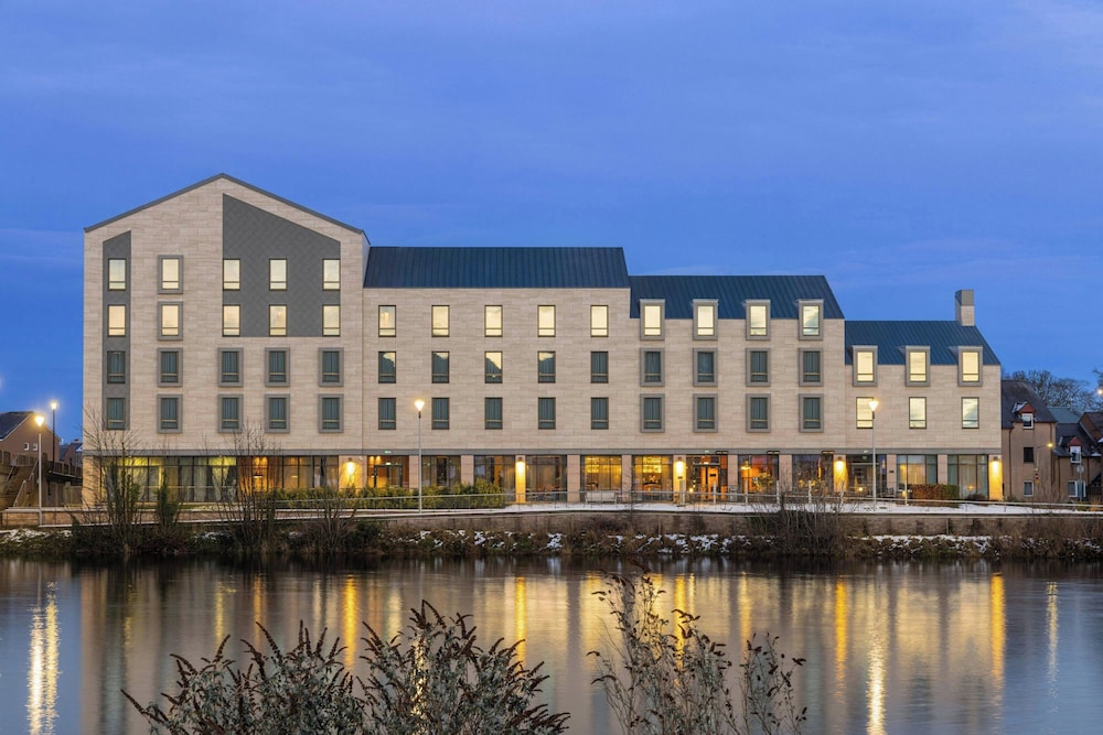 AC Hotel Inverness 5/60