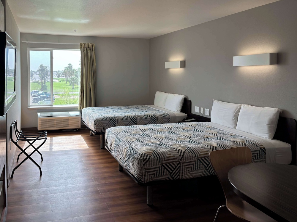 Motel6 Weslaco, TX 19/58