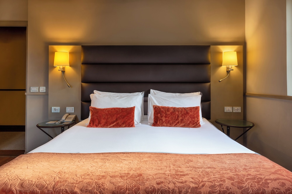 Dreamer, Triple, 2 Double Beds