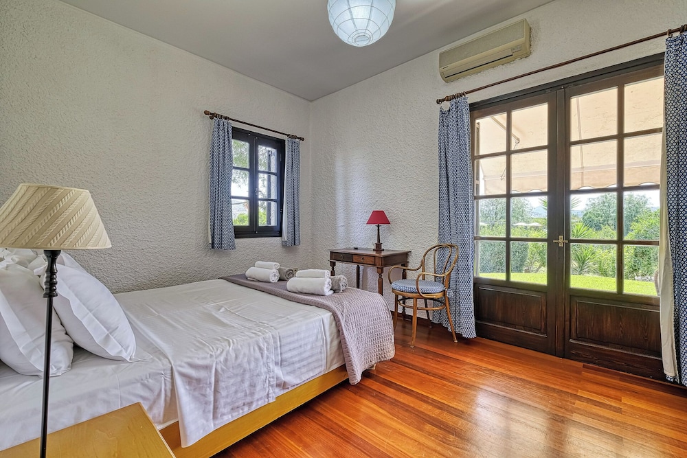 Orange Grove Villa 7/50