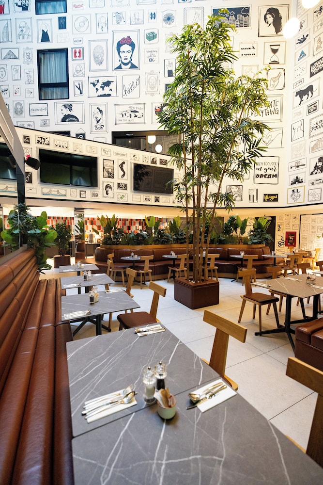 So City Hotel - Adults Only 48/64