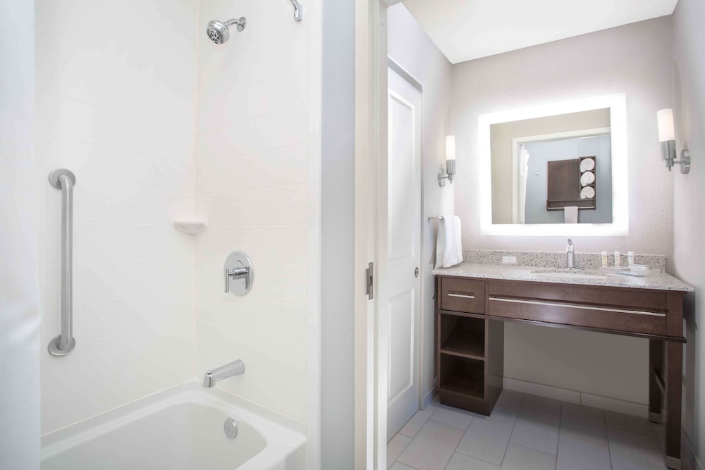 Homewood Suites By Hilton Las Vegas City Center 20/52