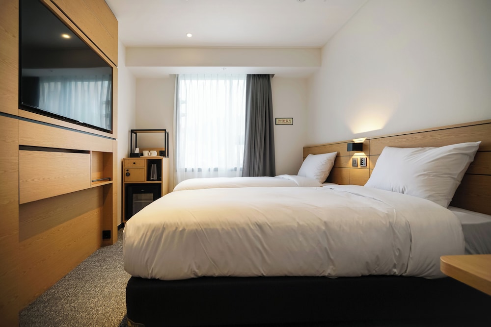 STANDARD, TWIN BEDS