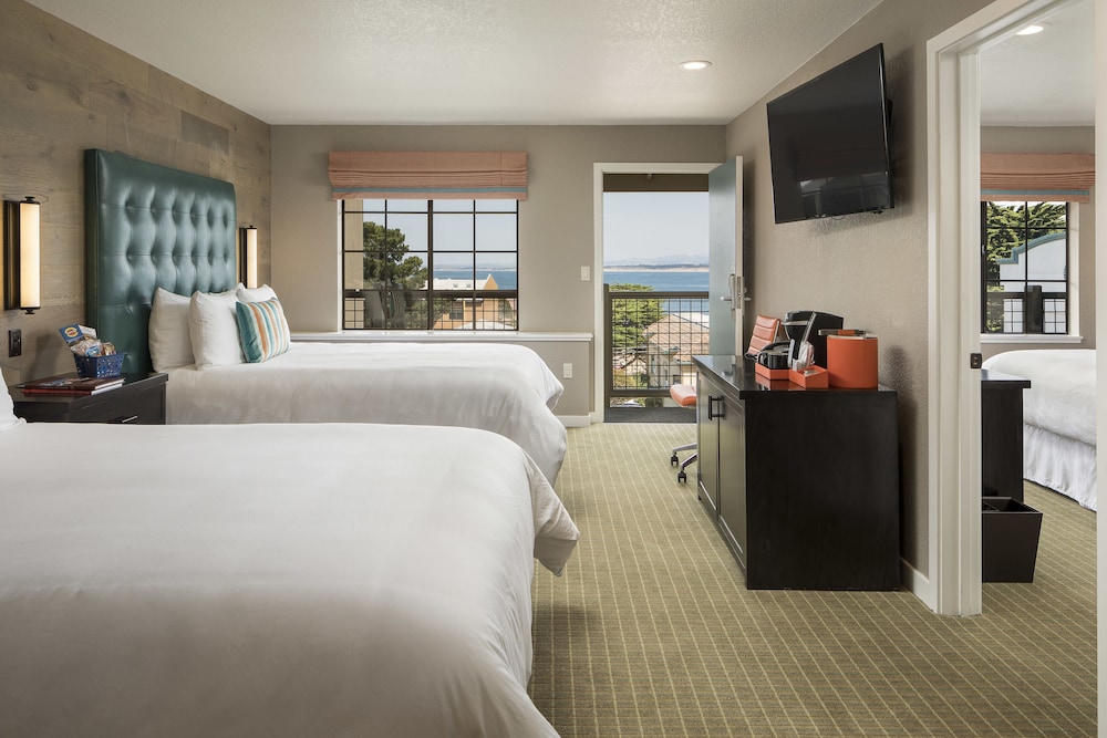 Wave Street Inn 17/41