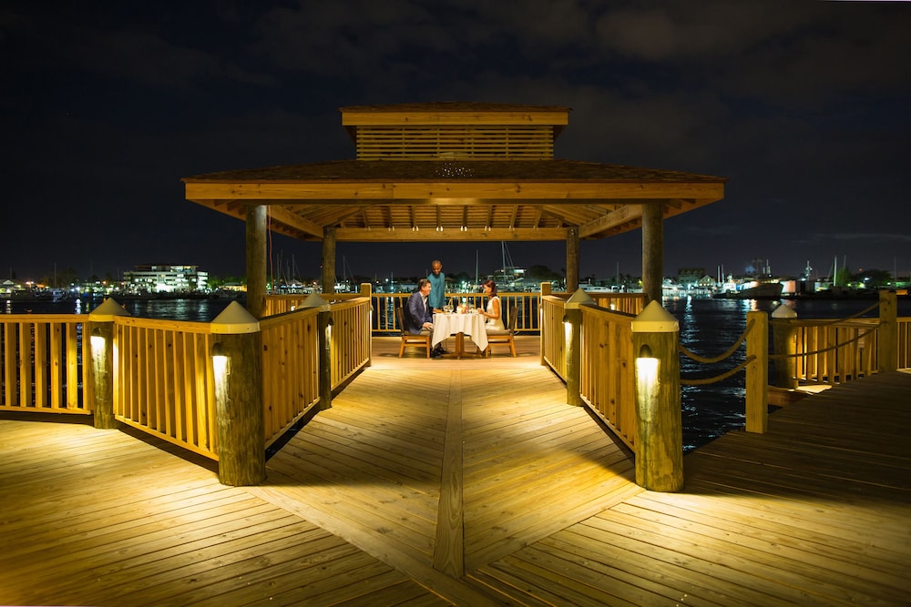 Warwick Paradise Island Bahamas - Adults Only 13/72