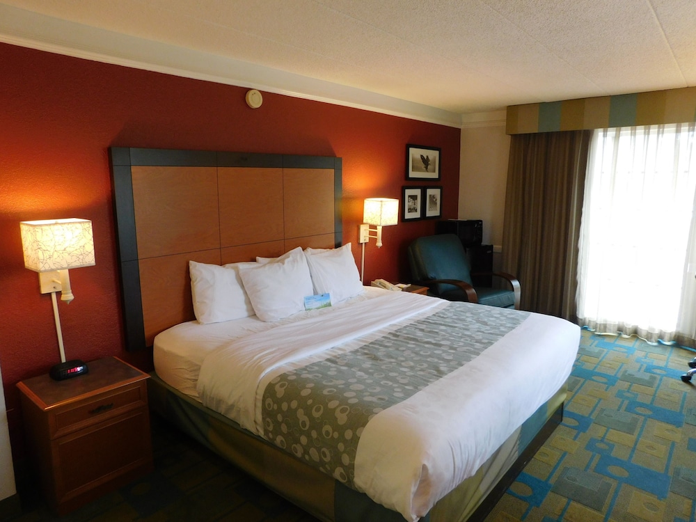 Best Western Schaumburg - O’Hare NW 12/43
