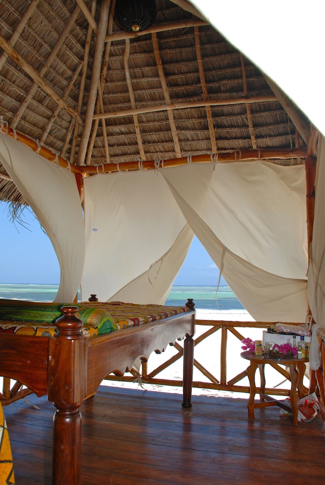 Zanzibar House 26/50