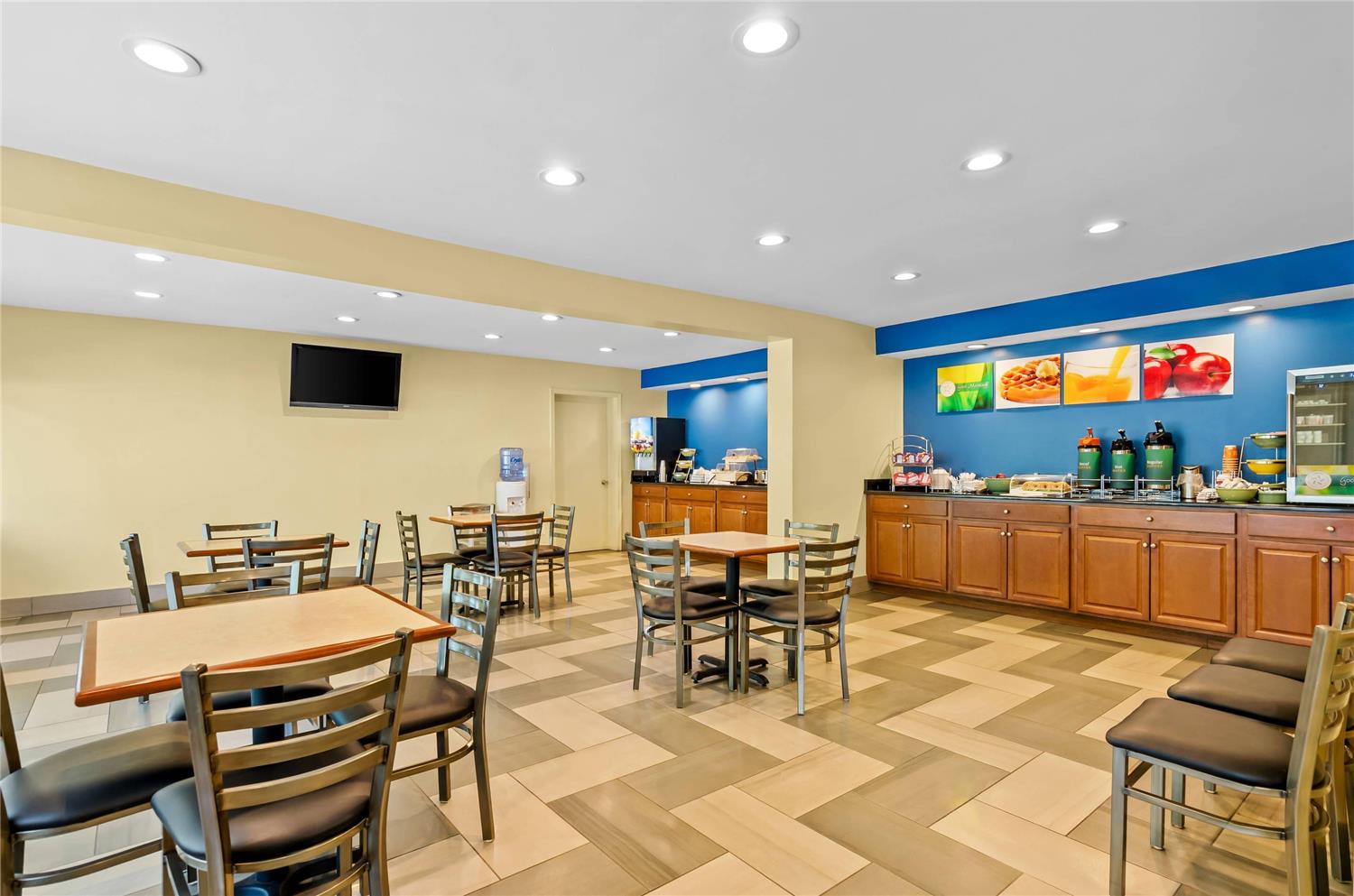 Quality Inn Lexington 24/28