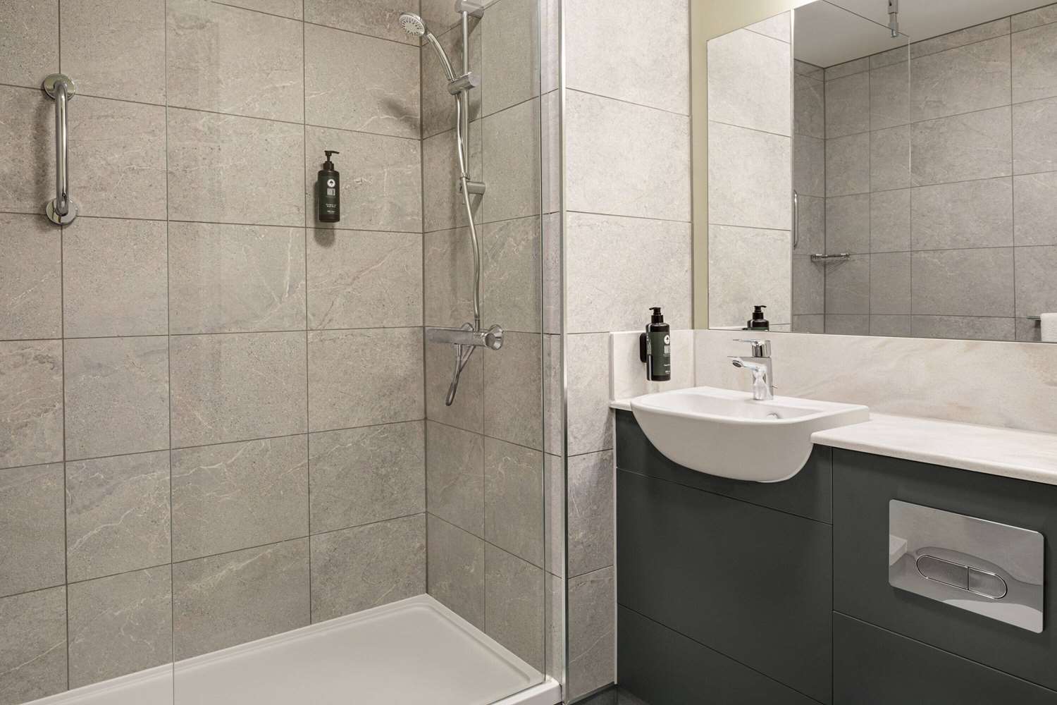 Days Inn by Wyndham Chesterfield Tibshelf 1/1