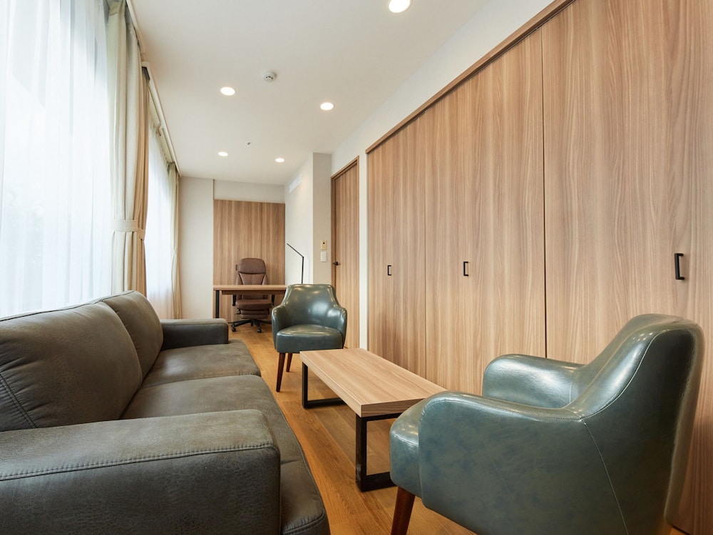 Rembrandt Hotel Atsugi 44/63