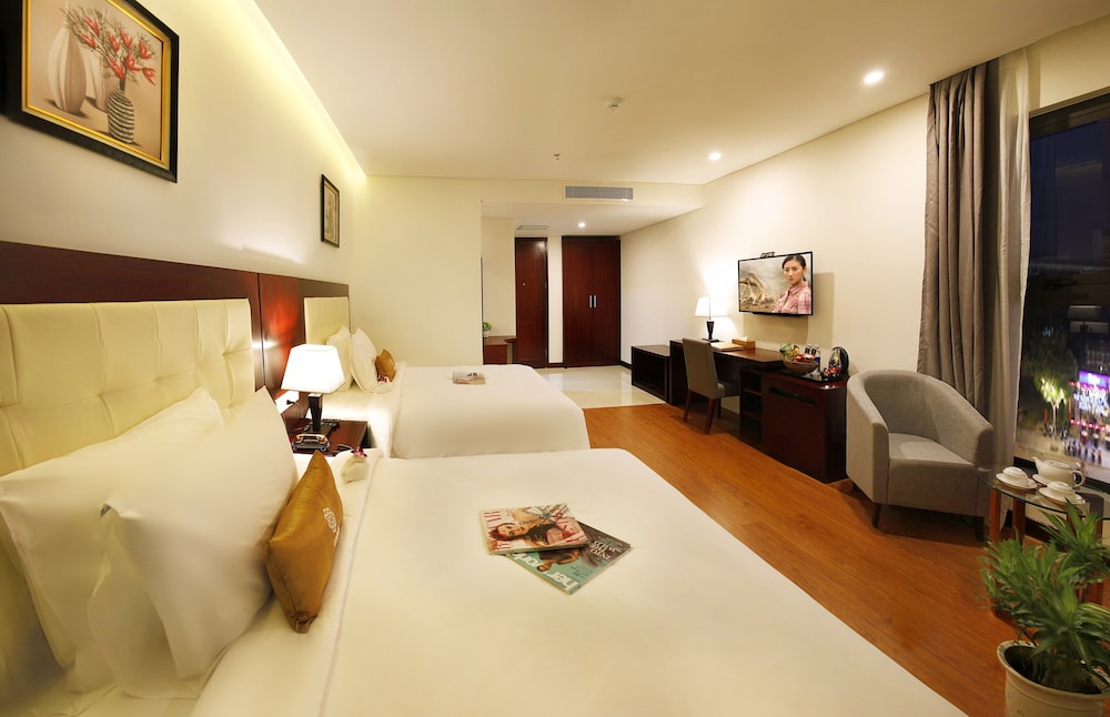 Gemma Hotel 7/63