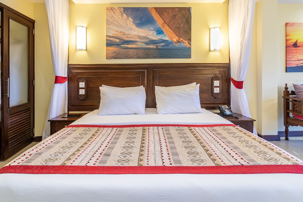 PRIDEINN PARADISE BEACH HOTEL AND SPA 18/79