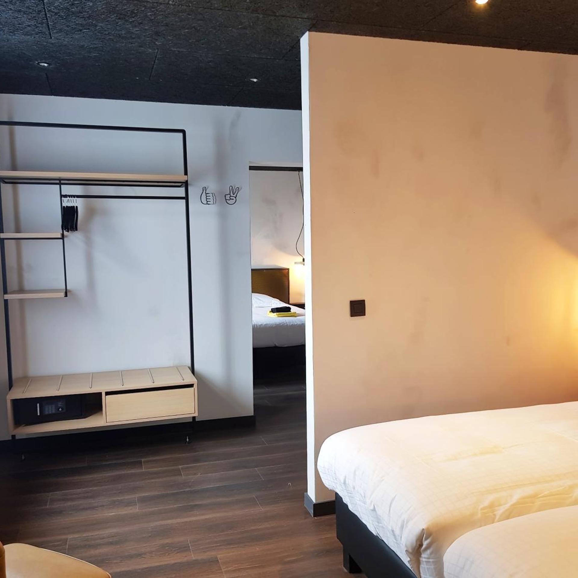 Room, Xl