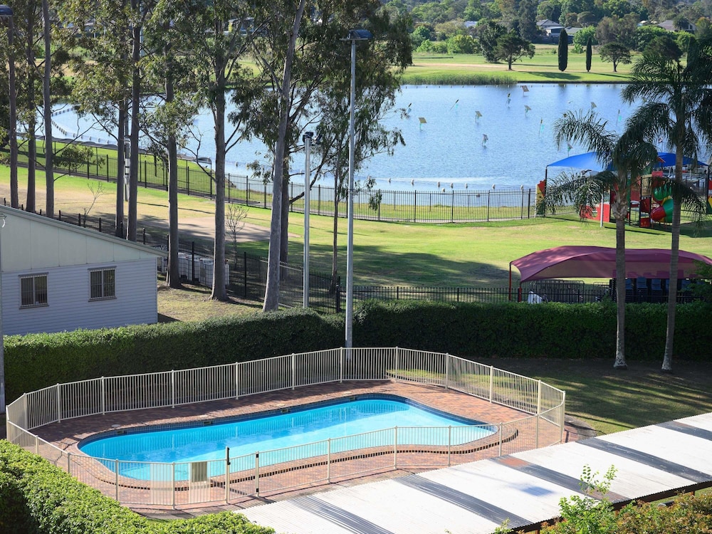 Mercure Penrith 64/69