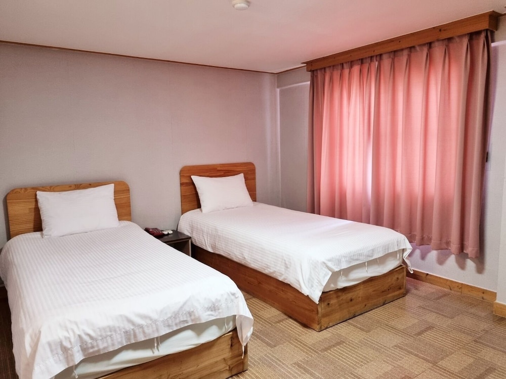 Hotel G 18/23