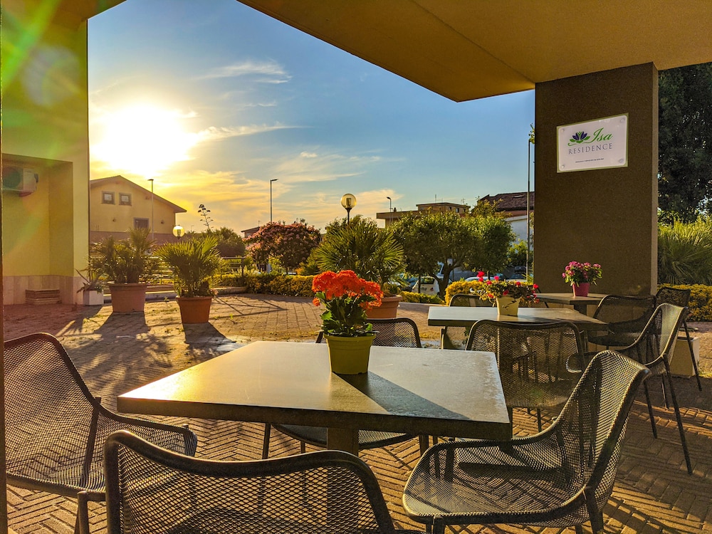 Isa Fiumicino Airport Residence 39/50