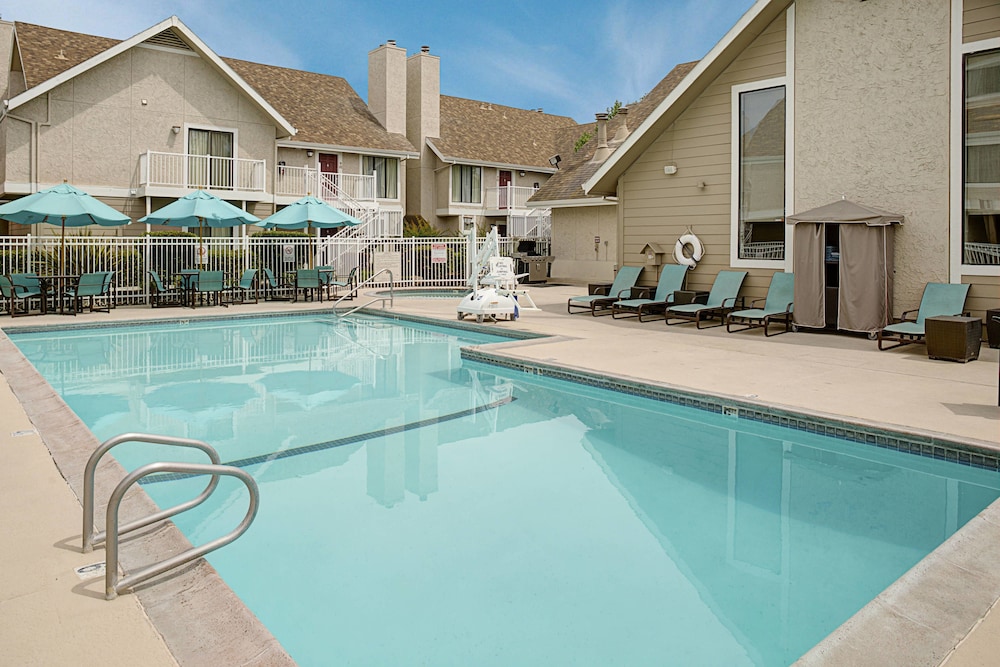 Residence Inn by Marriott Sacramento Cal Expo 50/68