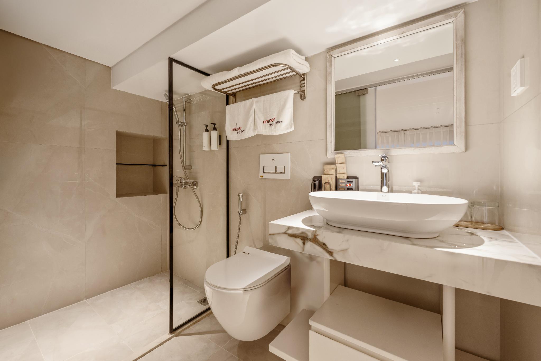 Amber Bay Hotel & Suites Da Nang 24/24
