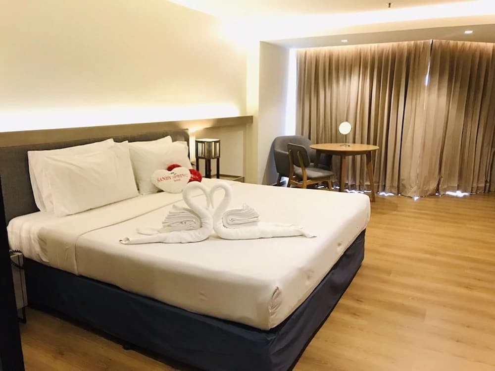 GRAND, SEA VIEW