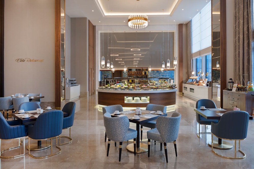 Elite World Grand Istanbul Kucukyali Hotel 55/68