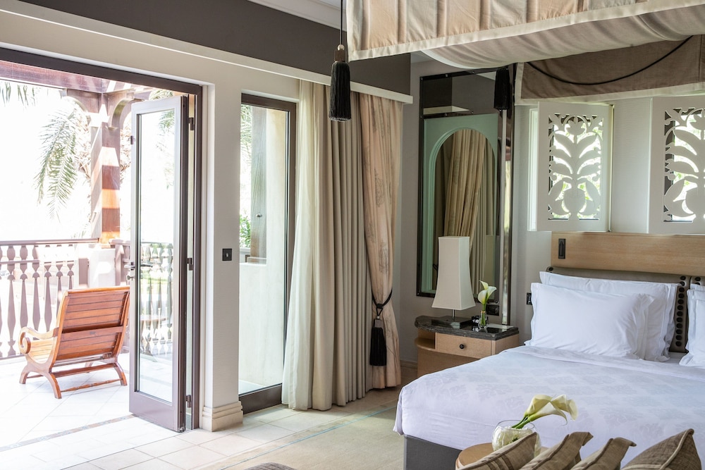 BEACH HOUSE, OCEAN, SUITE