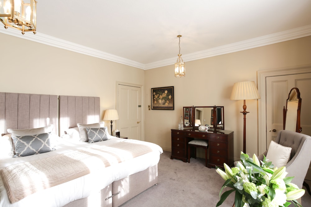 The Burgoyne Hotel 12/50