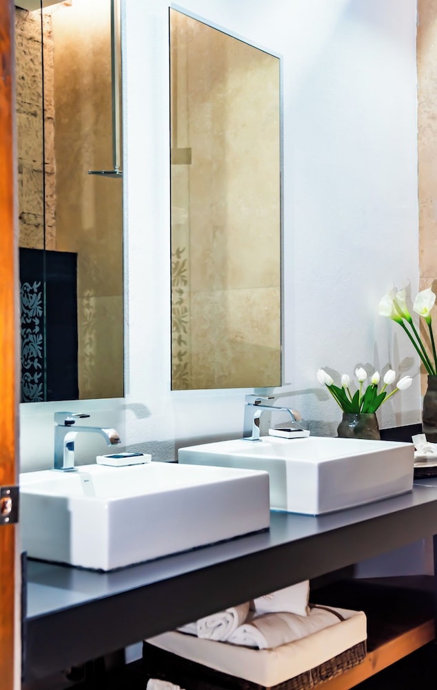 Casa Madero Hotel Boutique 71/73