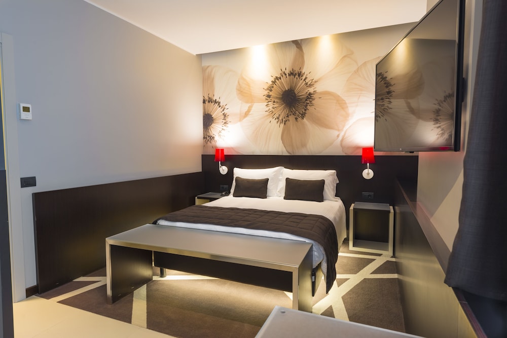 STANDARD, DOUBLE OR TWIN BED