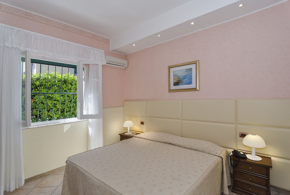 Hotel Verdemare 12/52