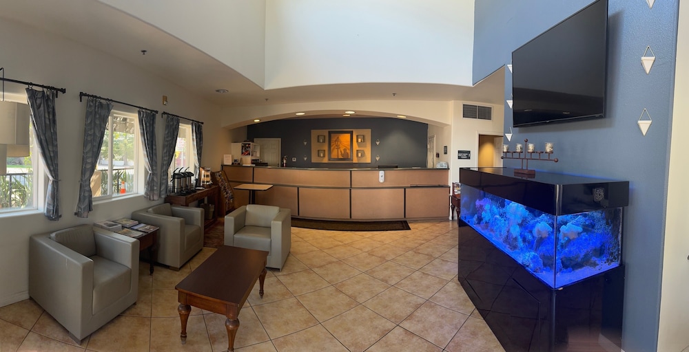 Lamplighter Inn Suites 39/46