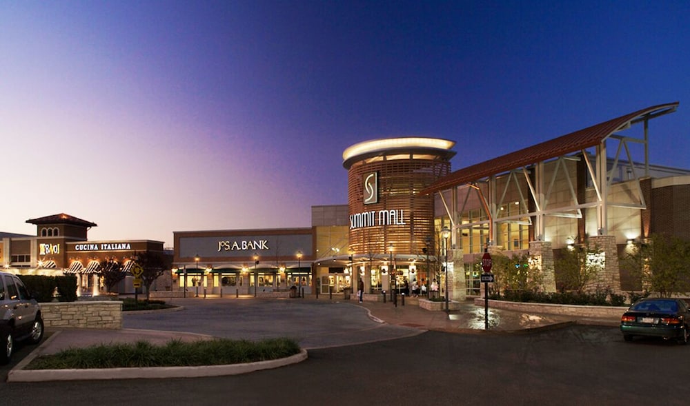 DoubleTree by Hilton Akron Fairlawn 43/50